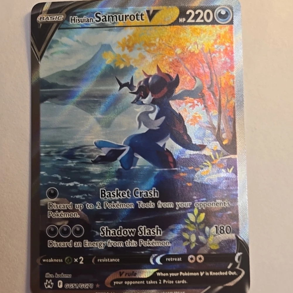 The Hisuian Samurott V GG51/GG70 Crown Zenith: Galarian Gallery Holo card